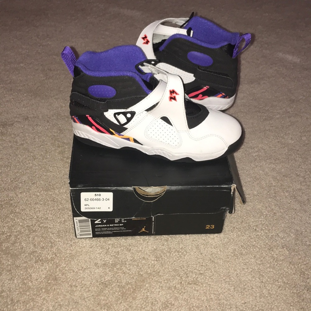 Jordan 8 Retro